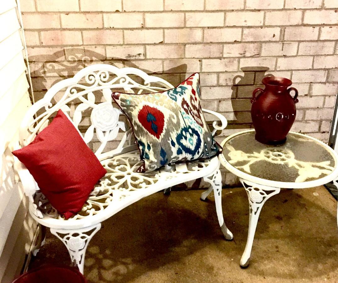 The Haven At Charity House Apartment Уолдорф Екстериор снимка